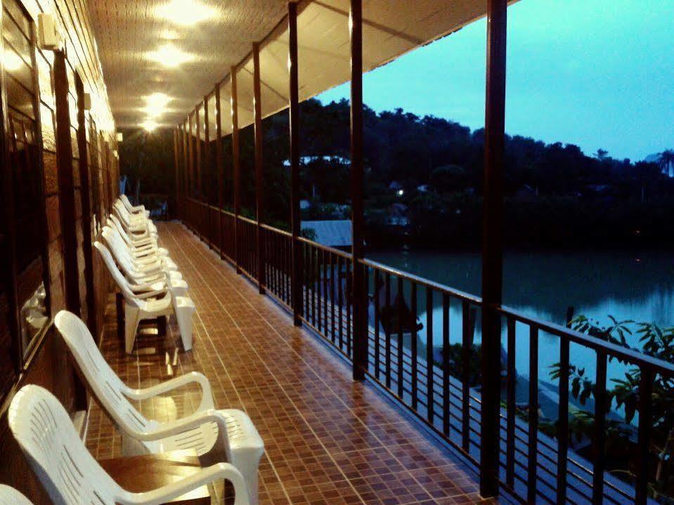 Tapear Resort Phi Phi Don Exterior photo