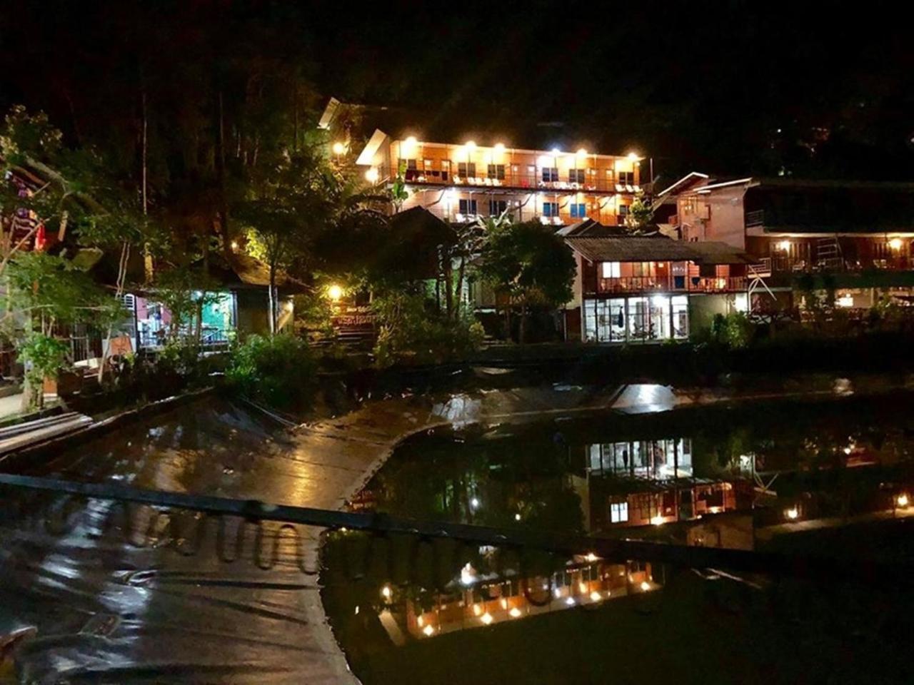 Tapear Resort Phi Phi Don Exterior photo
