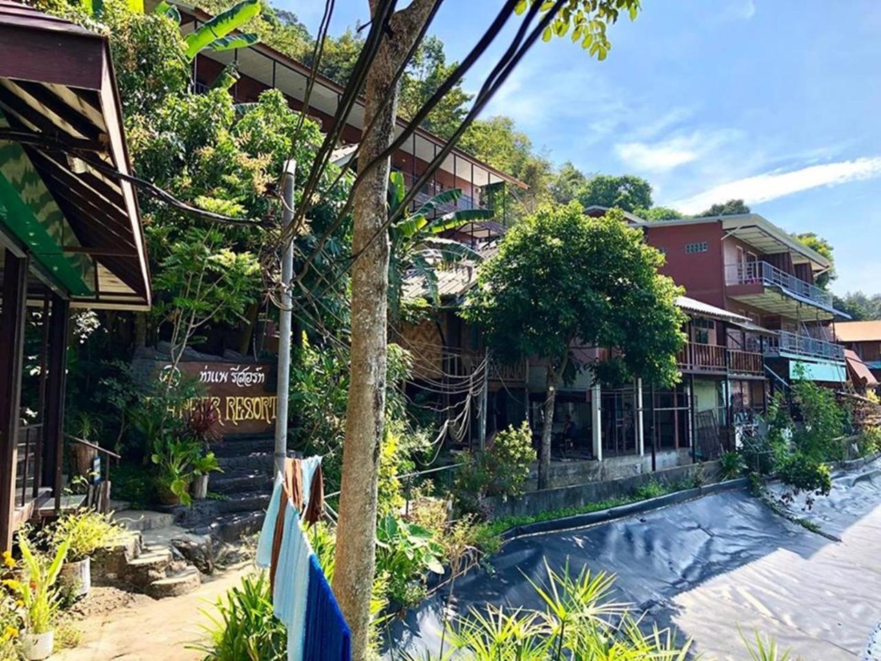 Tapear Resort Phi Phi Don Exterior photo