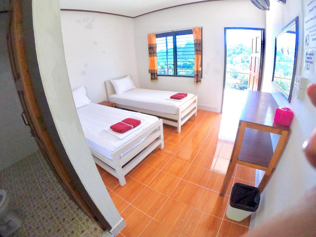 Tapear Resort Phi Phi Don Exterior photo